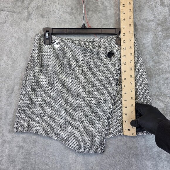 Zara Skort Womens Medium Gray Tweed Wrap Front Shorts Mini Skirt Pockets Lined - Picture 3 of 9